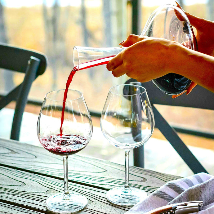 The Art of Decanting Wine – When, How and Why